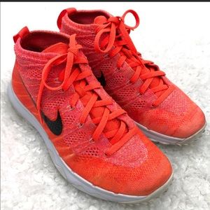 Nike Women’s Flyknit Chukka Golf Shoes